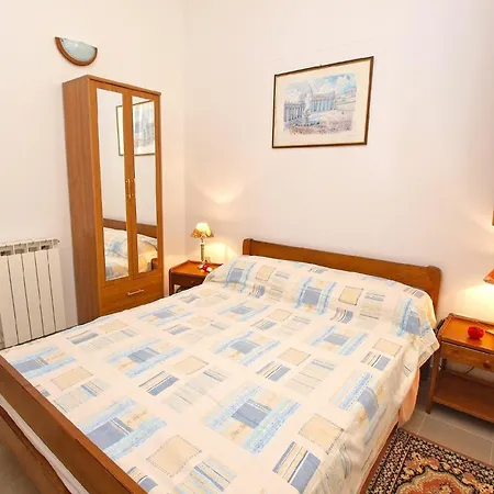 Fuer 4 Personen Ca 40 Qm In Medulin, Istrien Suedkueste Von Istrien *